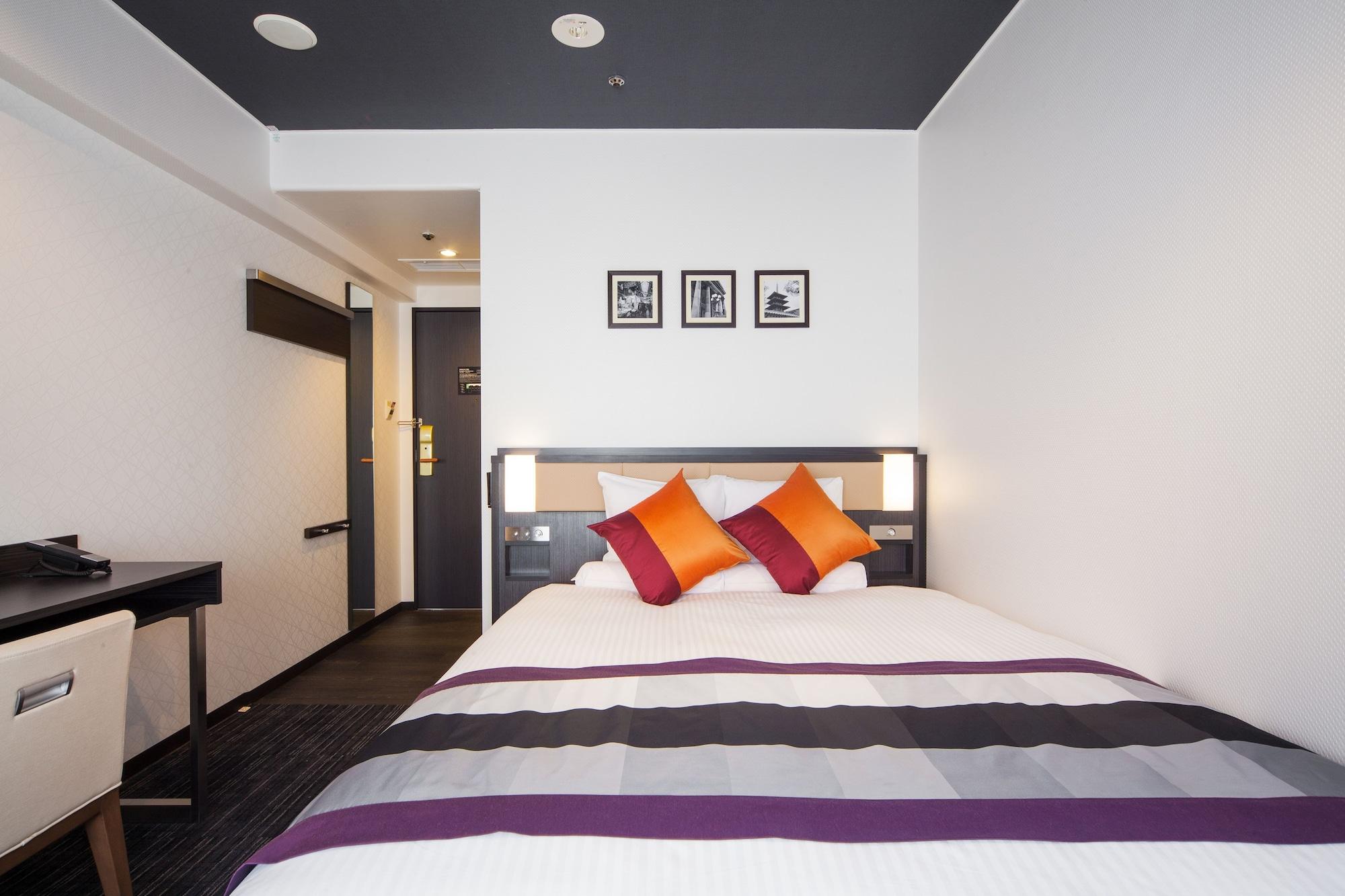 Hotel Mystays Shinsaibashi Osaka Bagian luar foto