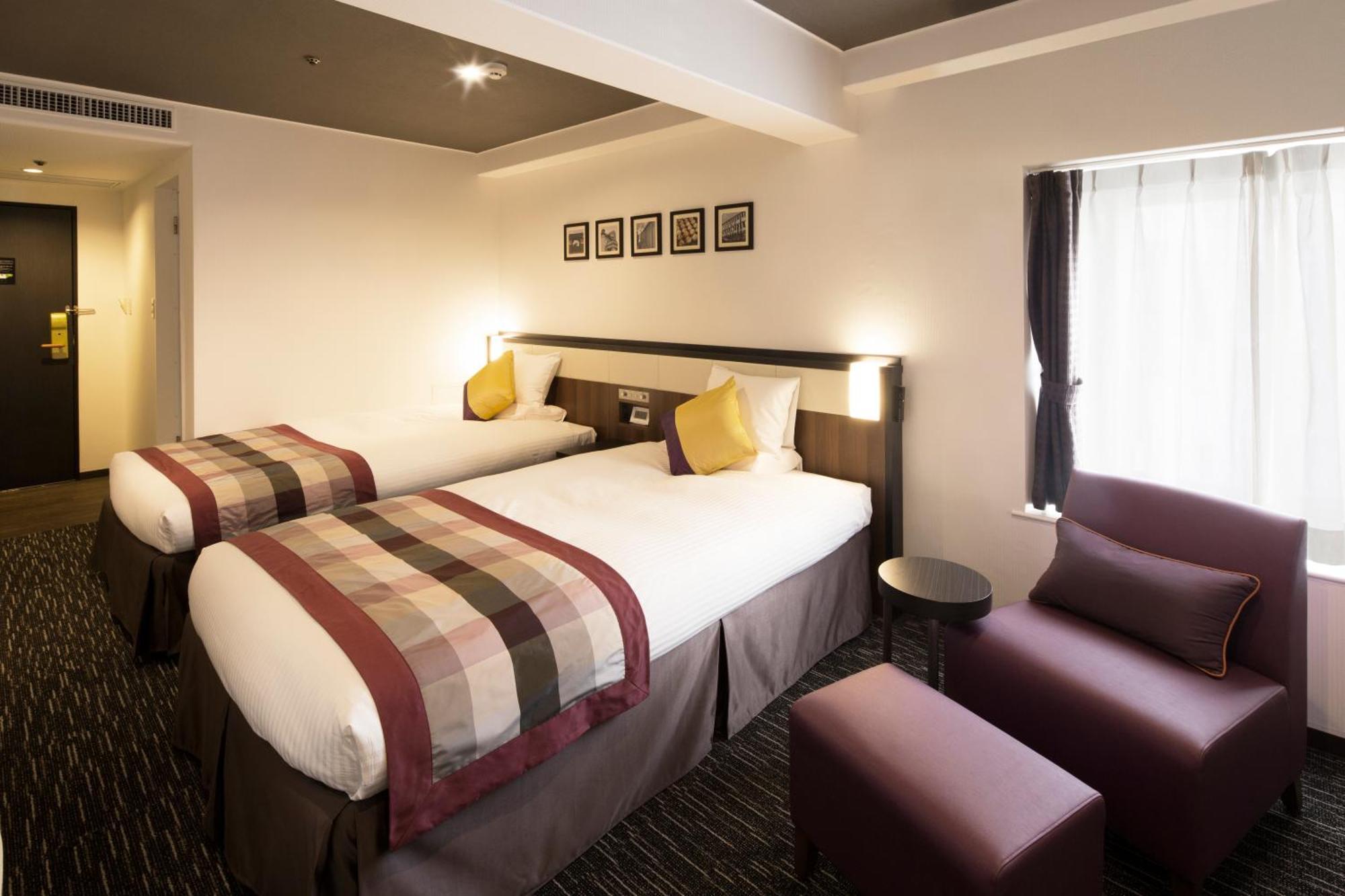 Hotel Mystays Shinsaibashi Osaka Bagian luar foto