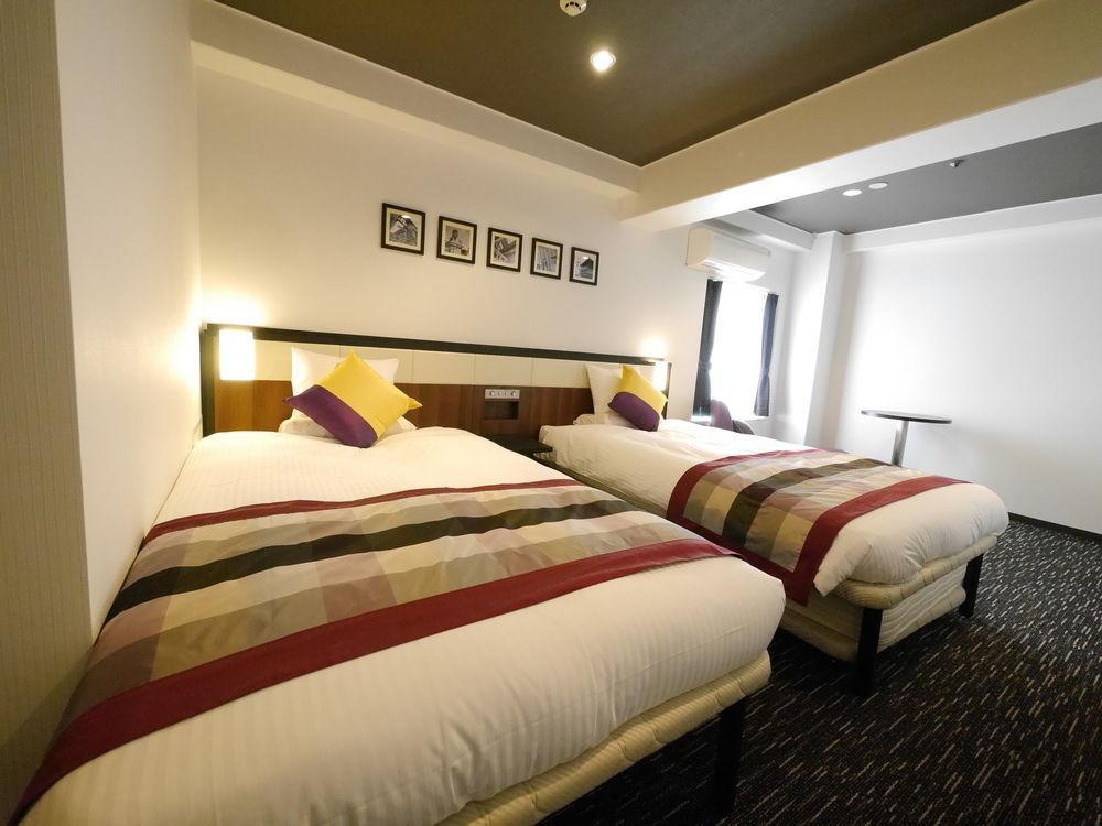 Hotel Mystays Shinsaibashi Osaka Bagian luar foto